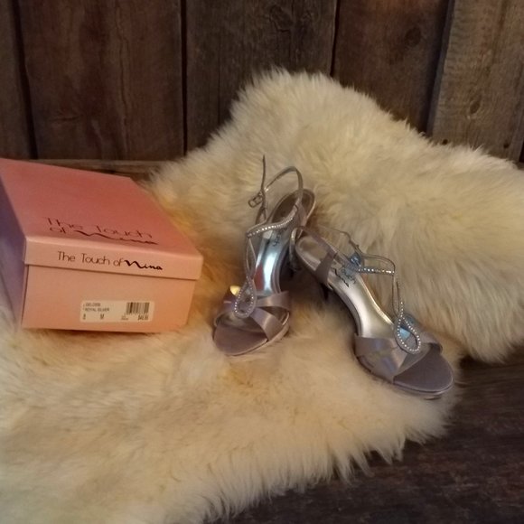 Silver and rhinestone special occasion shoes. - Picture 2 of 3